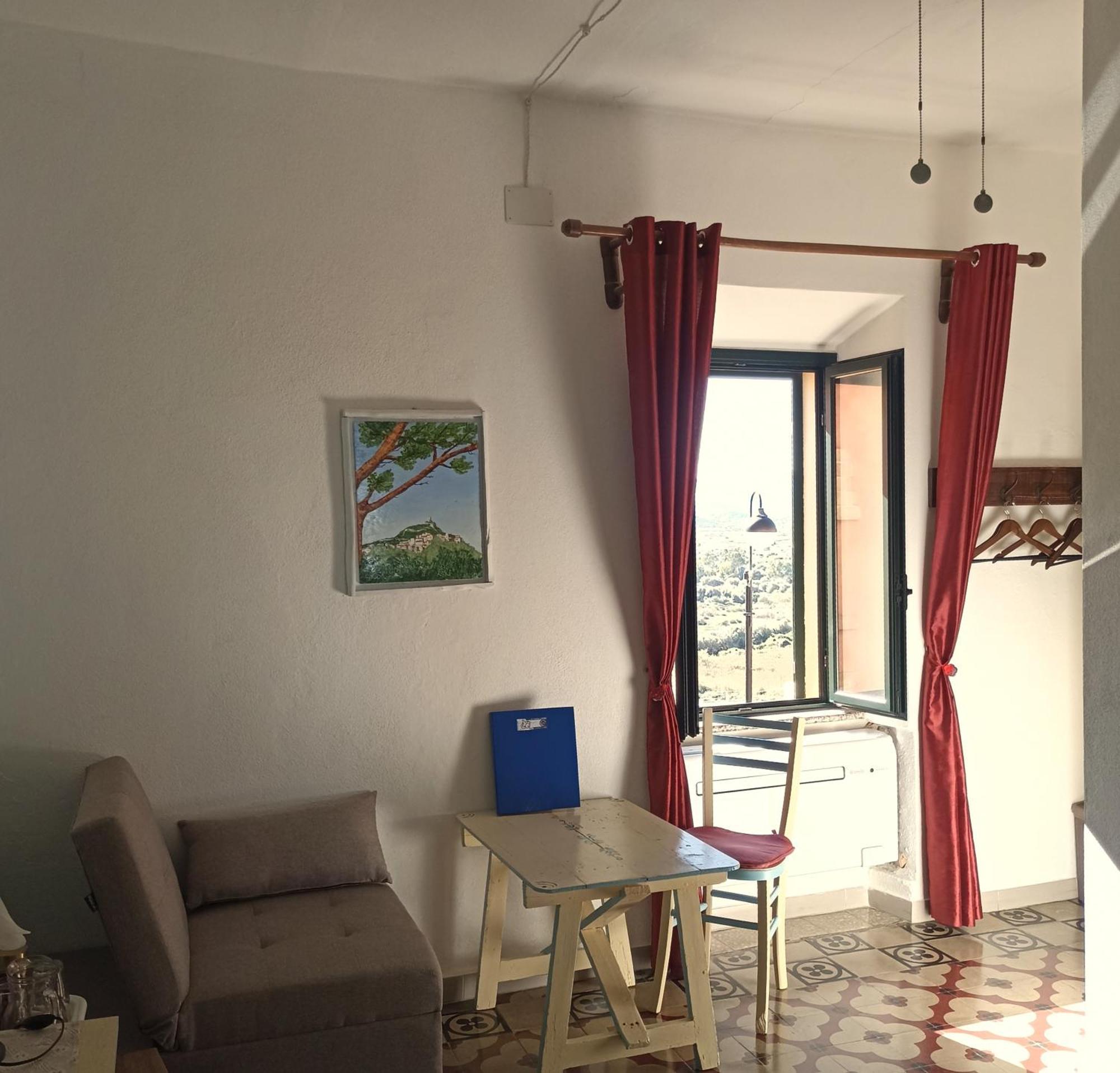 B&B Eleonora D'Arborea, Centro Storico 포사타 외부 사진