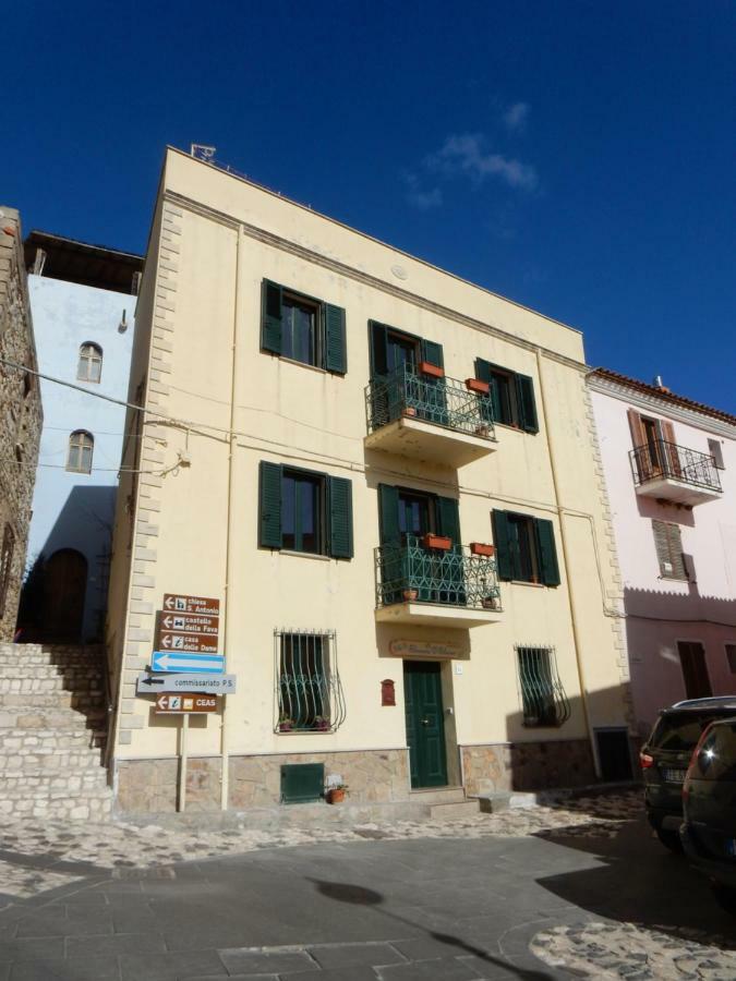 B&B Eleonora D'Arborea, Centro Storico 포사타 외부 사진